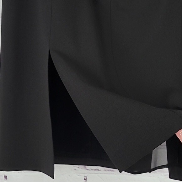 Armani Collezioni 100% Virgin-Wool Espresso Brown Skirt. NWT. Size 8. - Picture 9 of 16